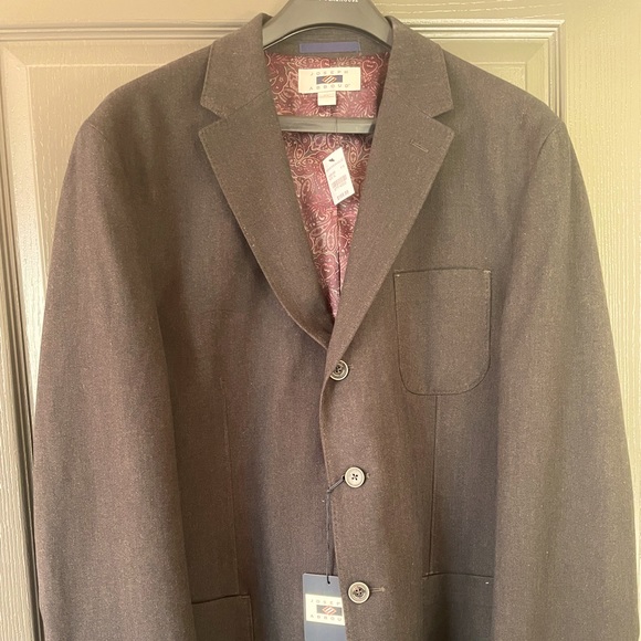 NWT - Brown Herringbone Modern Fit coat - Picture 1 of 8